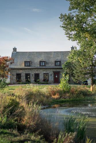 Saint-Pierre-de-l'lle-d'Orleans Bed & Breakfast | Domaine Steinbach Cidrerie B&B Distillerie