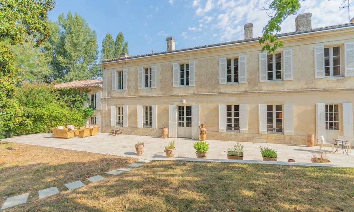 Saint-Sulpice-et-Cameyrac House | DOMAINE DU MOULIN D'ANDRAUT Bordeaux-horses-golf-St Emilion