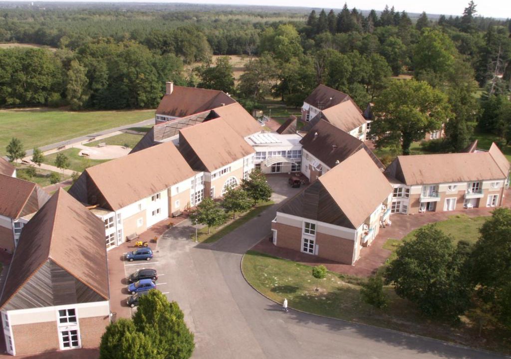 Nouan-le-Fuzelier Hotel | Domaine de Mont-Evray