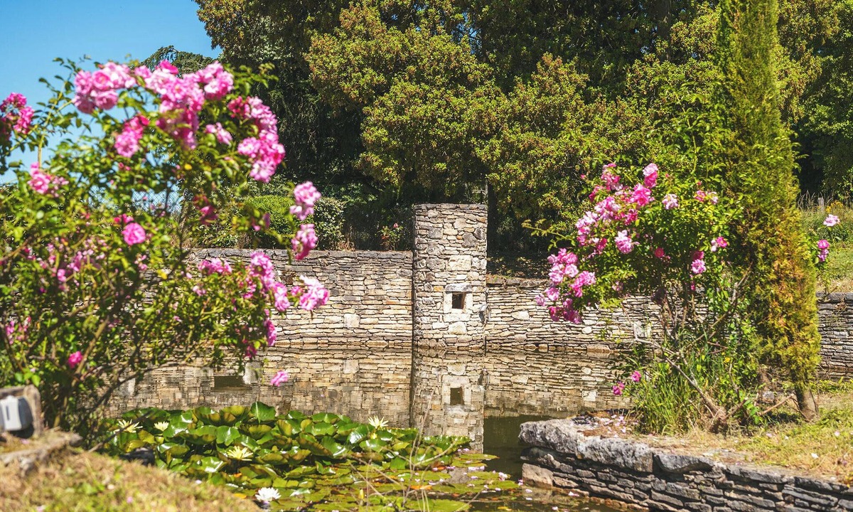 Ajat House | Domaine Des Ormeaux