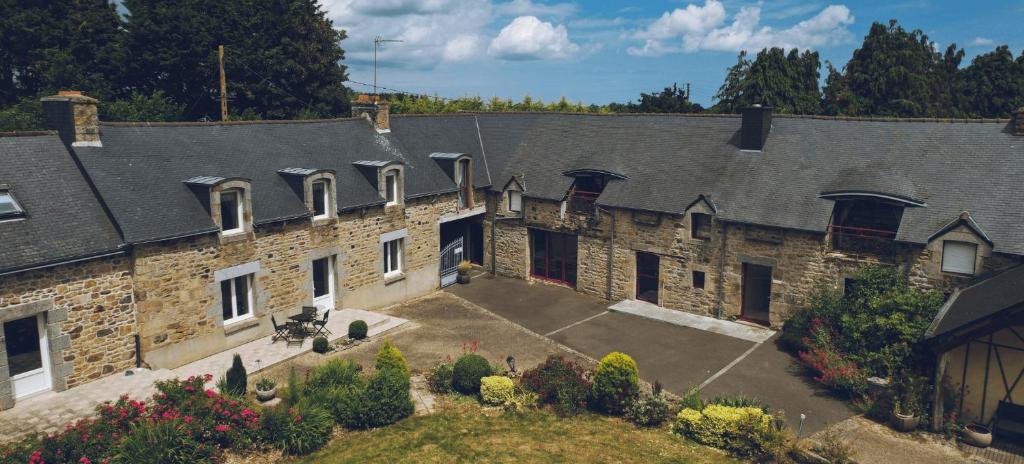 Saint-Donan House | Domaine La Ville Suzanne - Gîtes