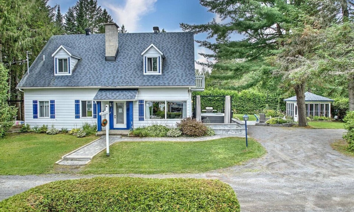 Saint-Jean-de-Matha Ski Chalet | Domaine Ormes| Hot Tub| Pool Table