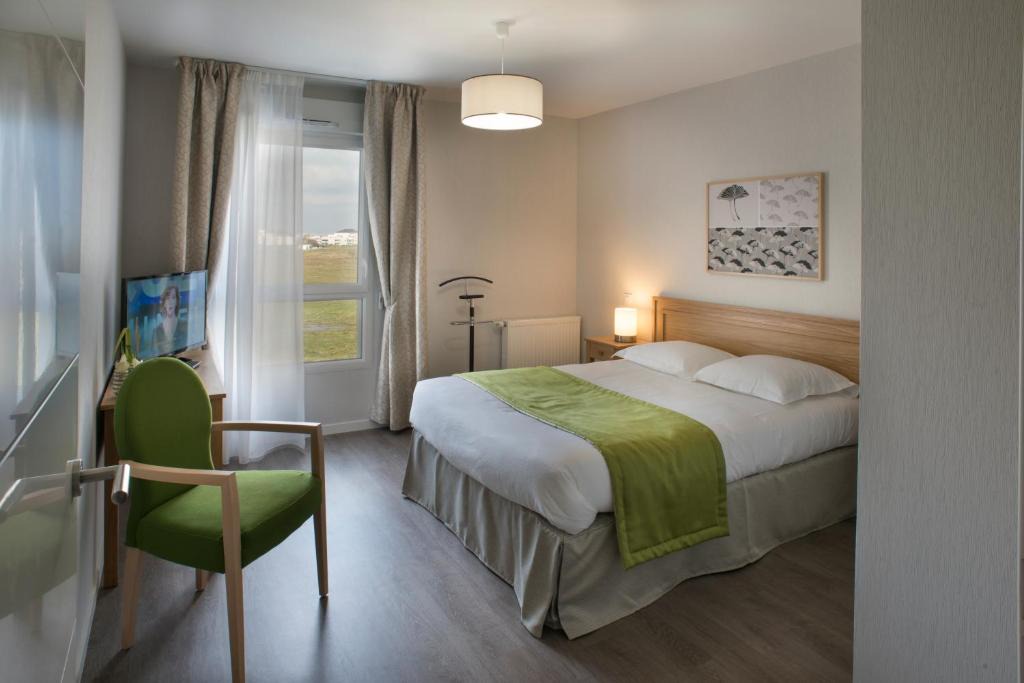Les Hauts de Saint-Aubin Apartment | Domitys Rosa Gallica