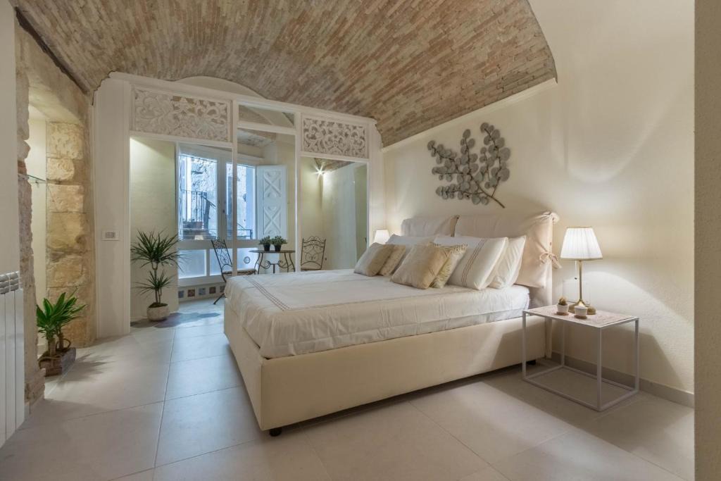 Historic Castle District House | DOMO 5 TESTE