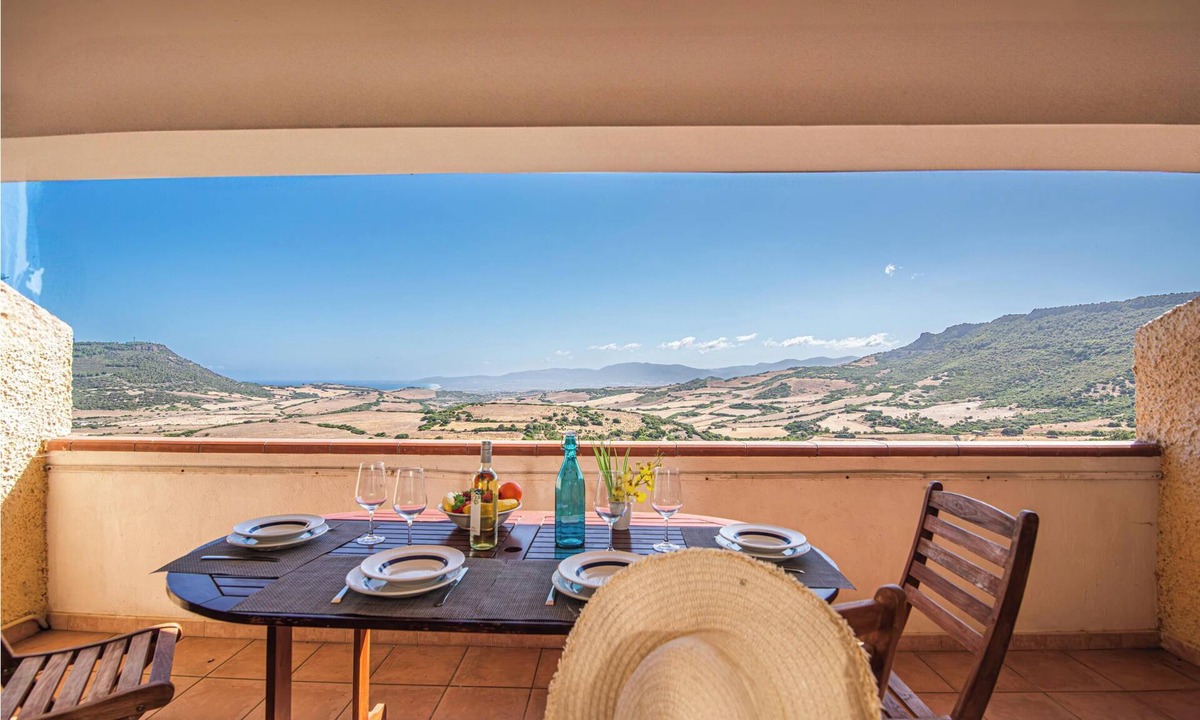 Castelsardo Apartment | Domus De Pedra Pertunta, Castelsardo, Italy