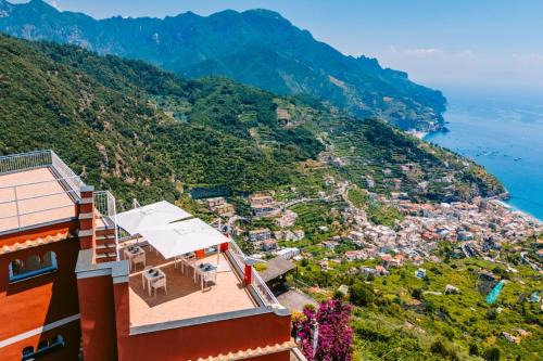 Ravello House | Domus Rubra