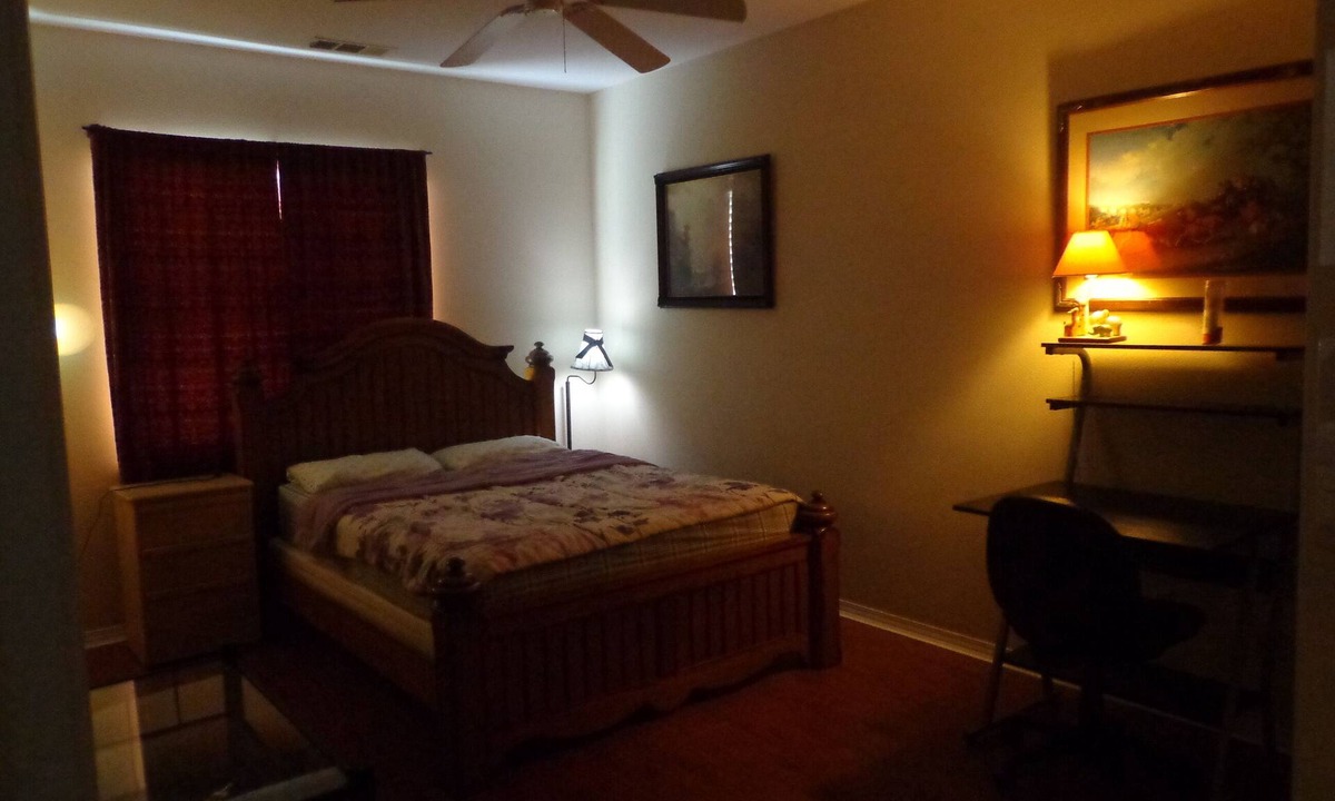 Lancaster Villa | Don Room 2