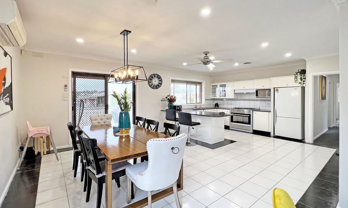 Doncaster House | Doncaster Brick Family Home