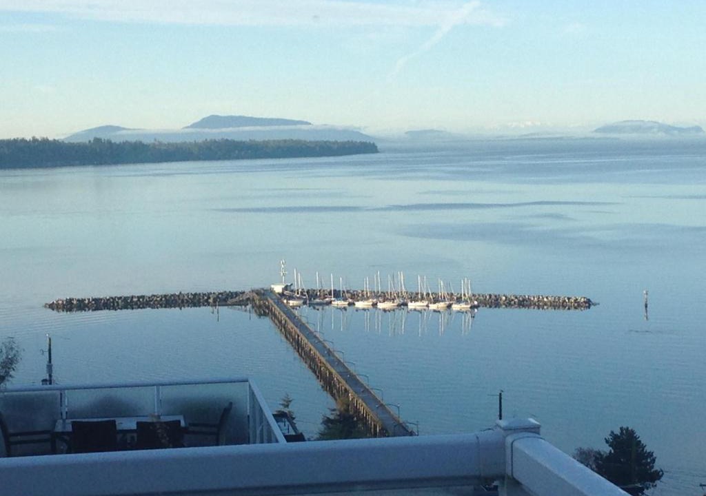 White Rock Bed & Breakfast | Donna's Bed & Breakfast