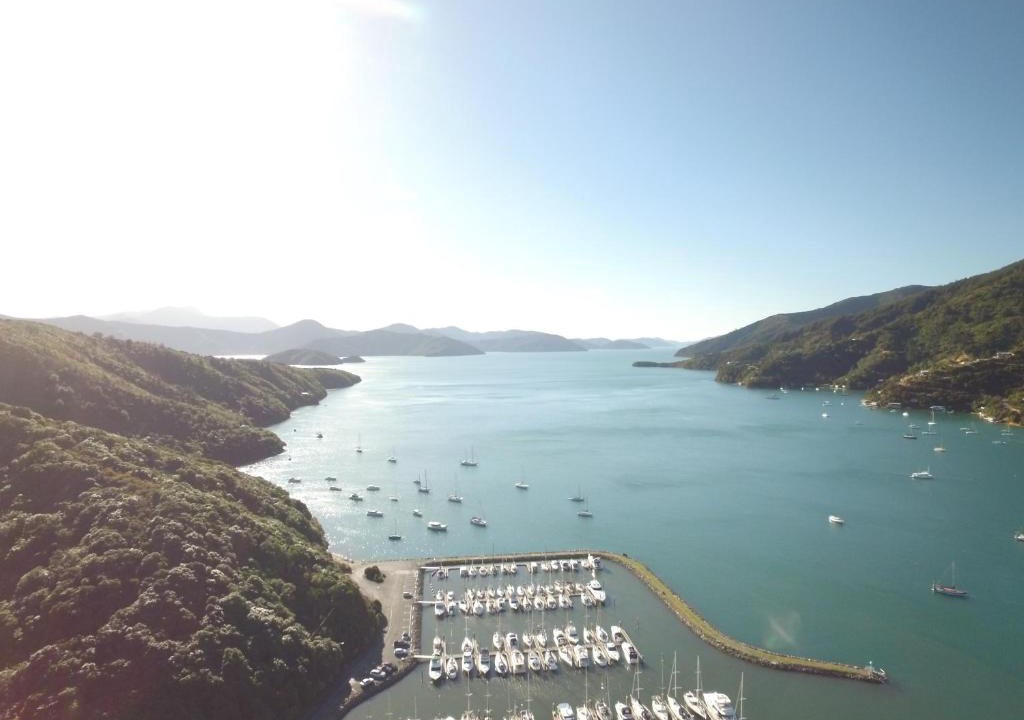 Waikawa Bay Apartment | Dons Place