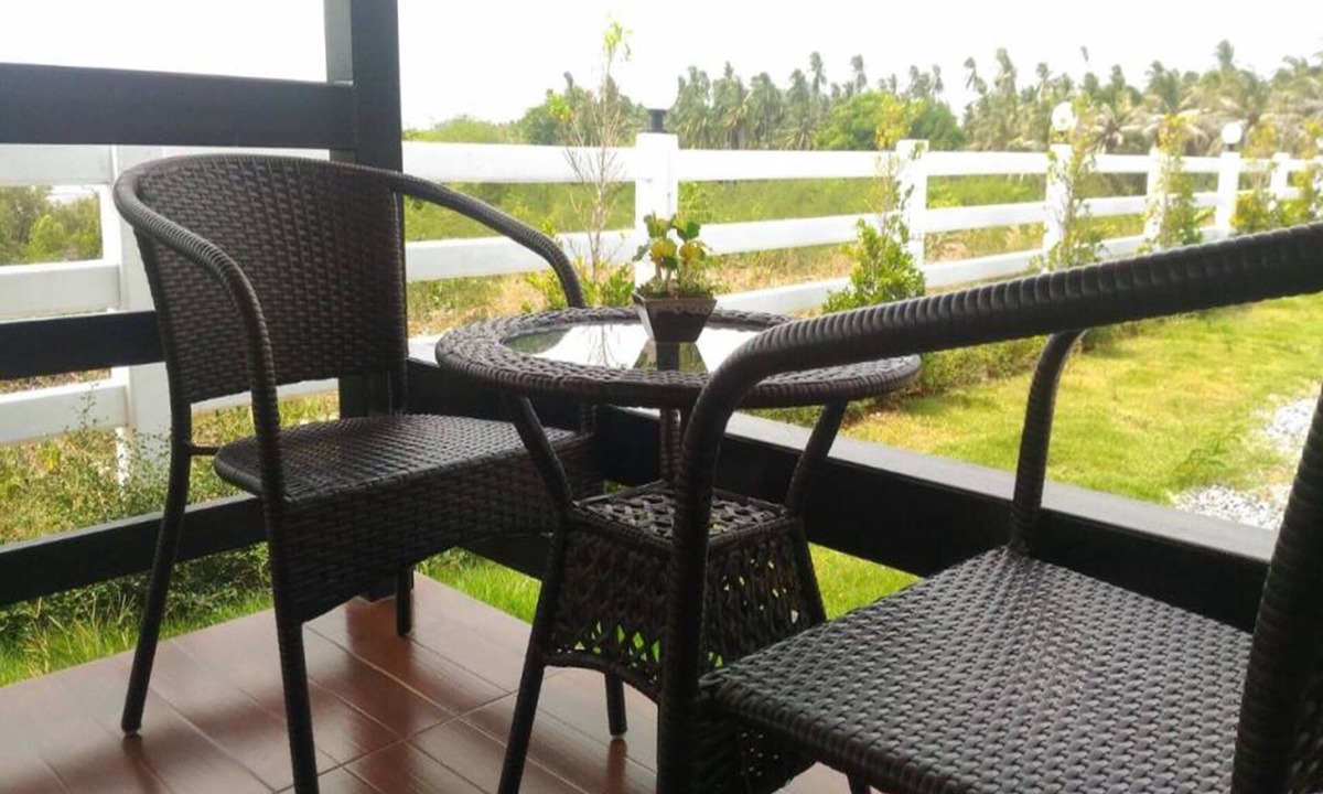 Don Sak Hotel | Donsak Ville
