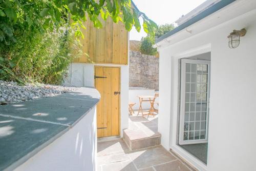 Porthleven Apartment | Doolittle