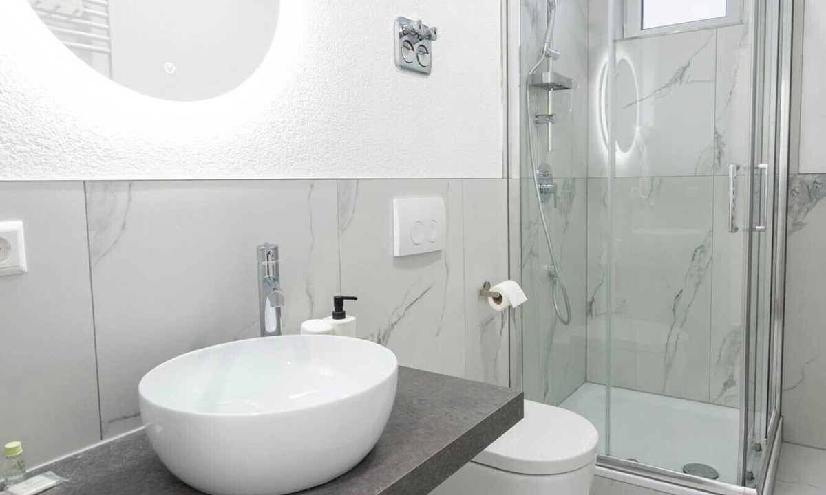 Gemarkung Hechingen Apartment | Doppelzimmer mit Dusche und WC