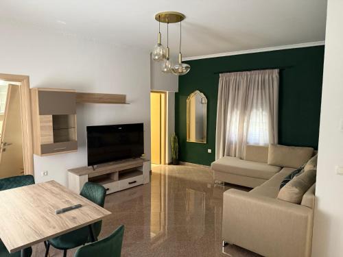 Mytilene House | Doreen's House