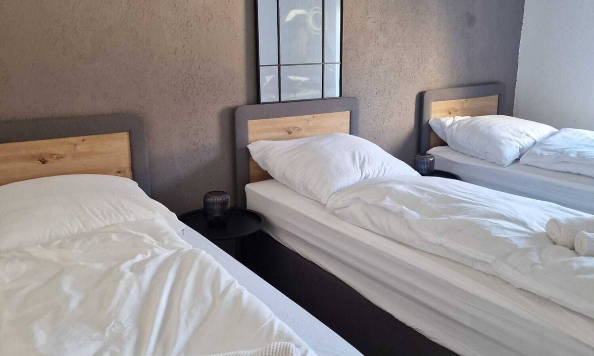 Heilbronn Apartment | Dorey Home HN2 - Central location