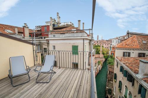 Dorsoduro Apartment | Dorsoduro Suite 1241 by Wonderful Italy