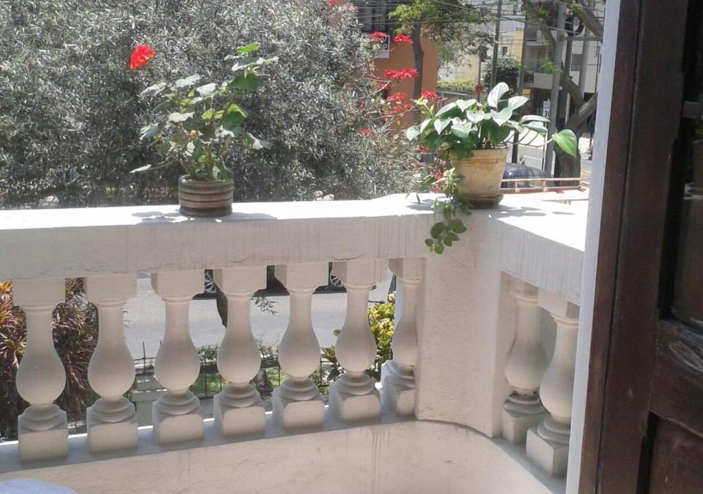 San Isidro House | Dos de Mayo