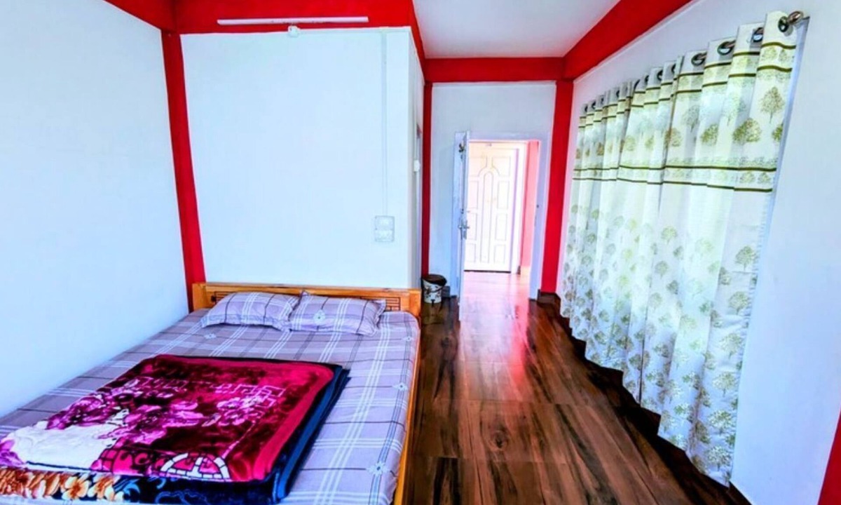 Bomdila Bed & Breakfast | DOUBLE BED DELUXE ROOM 2
