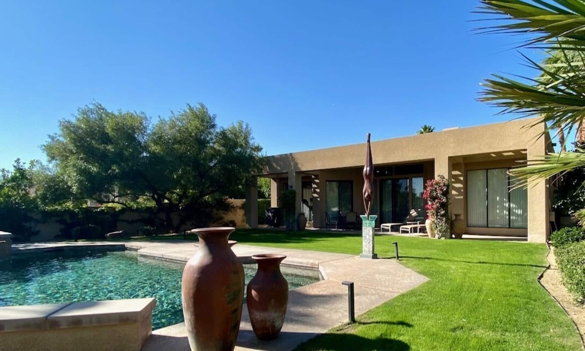 Rancho Mirage Villa | Double Eagle | Private Resort Vibes with Pool, Views & Guesthouse – managed by Greenday
