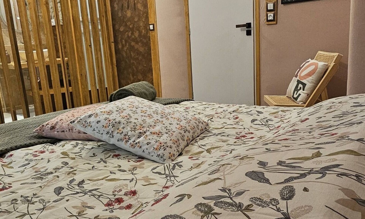 Husseren-Wesserling Hotel | Double room-Queen-Private Bathroom-Countryside view
