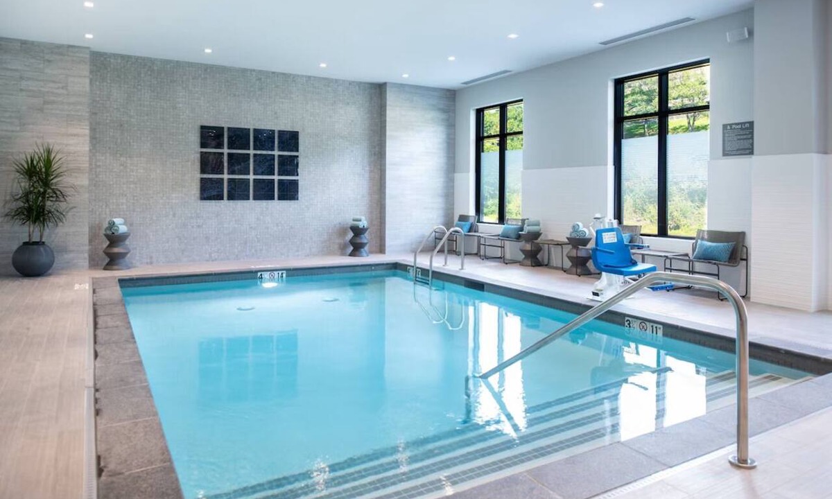 Waltham Hotel | Double Room at Fairfield Waltham | EV Charger, Pool & Fitness Center| 2 Units