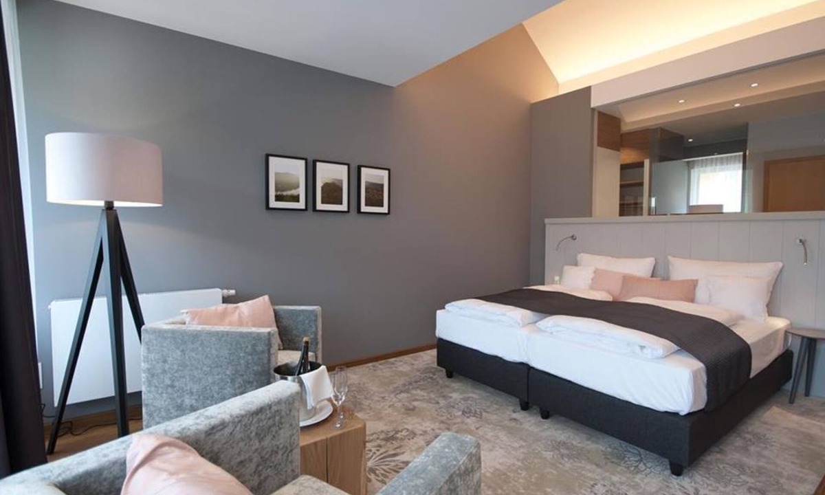 Punderich House | Double room "Beerenauslese" - Landidyll Hotel-Restaurant Zur Marienburg