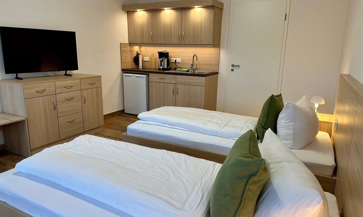 Pasewalk Apartment | Double room comfort 303 - Lokschuppen Pasewalk- Guest houses with double room, single room and
