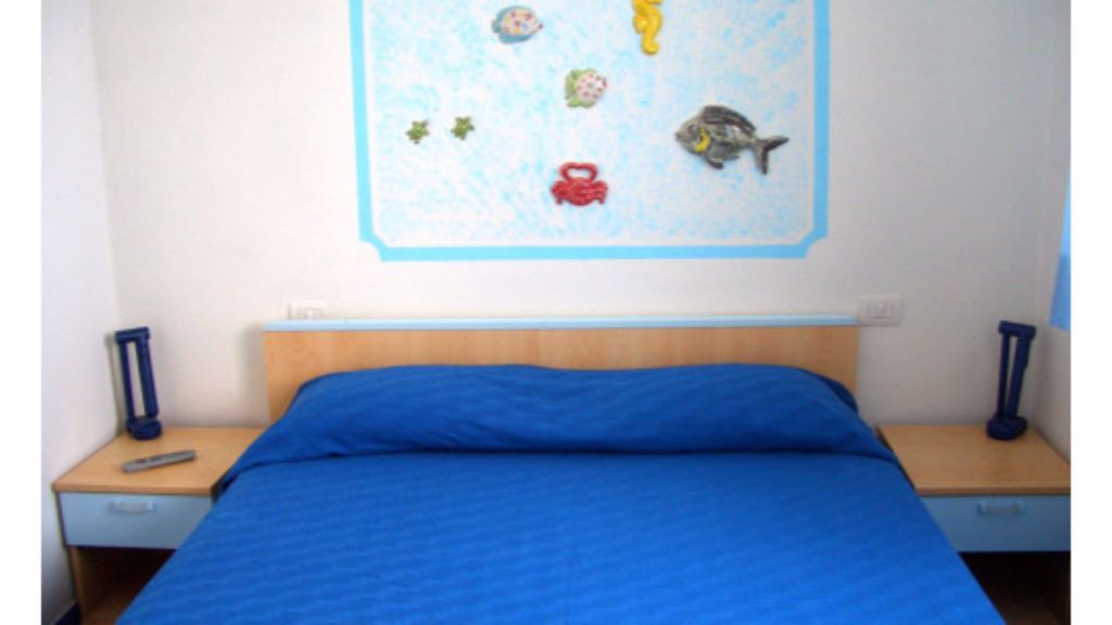 Fiumicello Santa Venere Apartment | DOUBLE ROOM FROM ZIO PINO