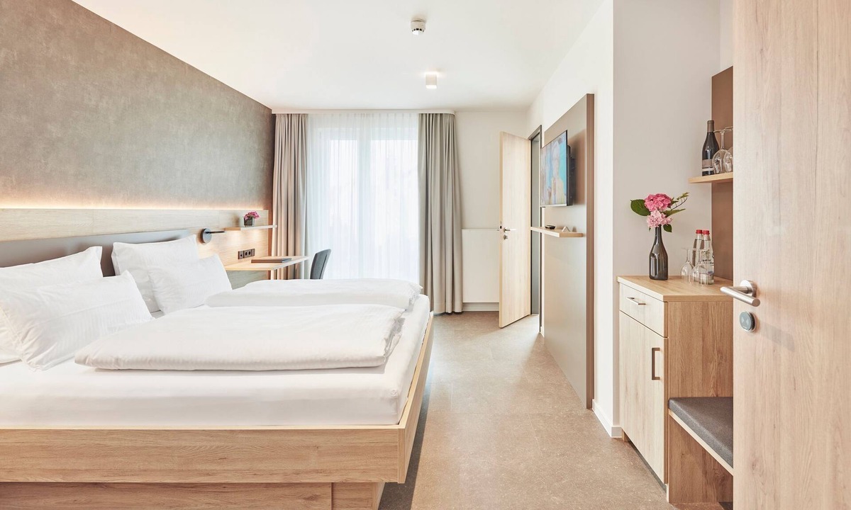 Sontheim Bed & Breakfast | Double room - Gästehaus Bauer with winery