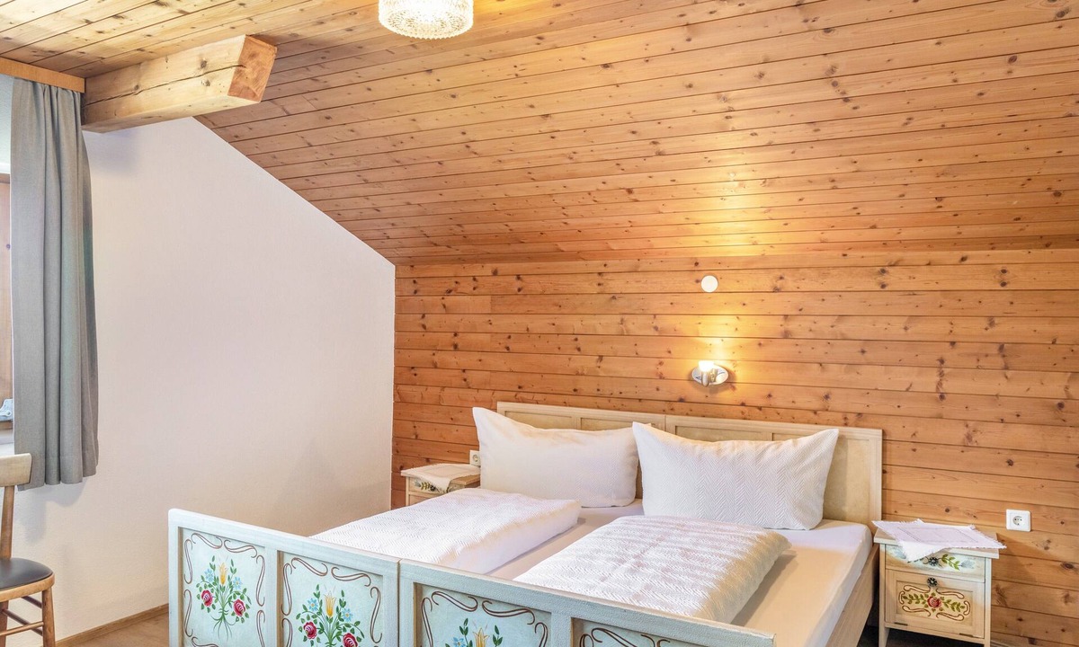 Gattererberg Apartment | Double Room Hochzillertal on the 2nd Floor