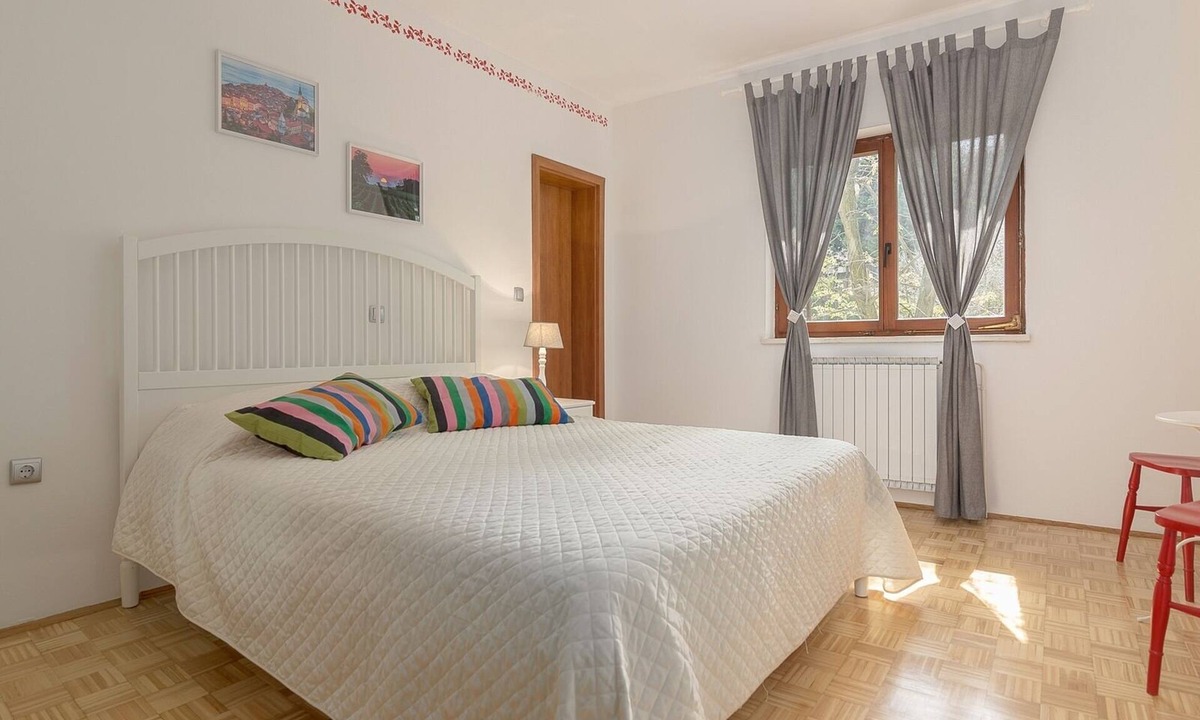Gracisce House | Double room with external private bathroom and shared kitchen