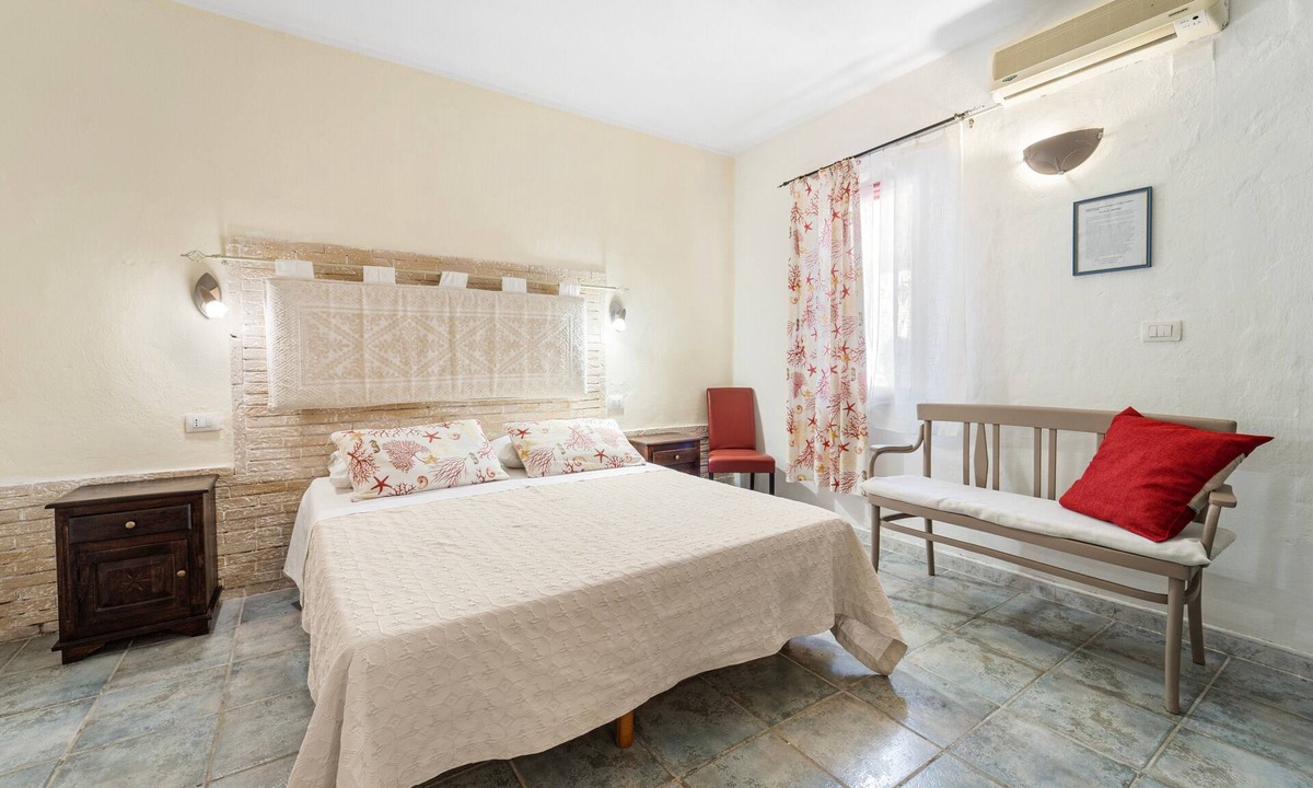 Gonnesa Apartment | Double room with shared pool and kitchen, Wi-Fi and air conditioning