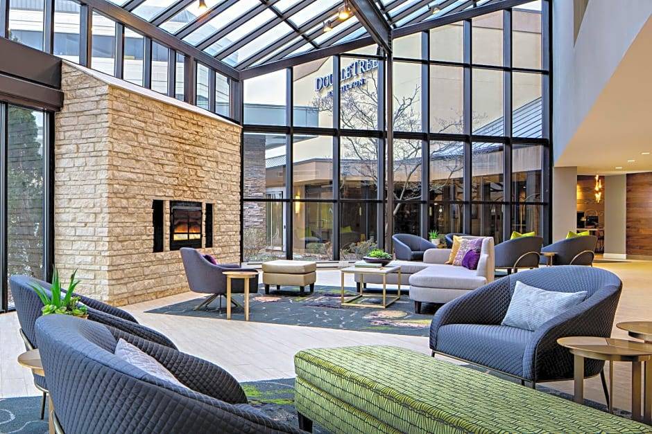 Fairfield Hotel | DoubleTree by Hilton Fairfield Hotel & Suites