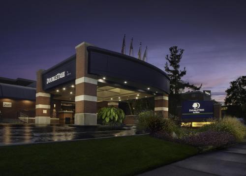 Fairlawn Hotel | DoubleTree by Hilton Akron Fairlawn