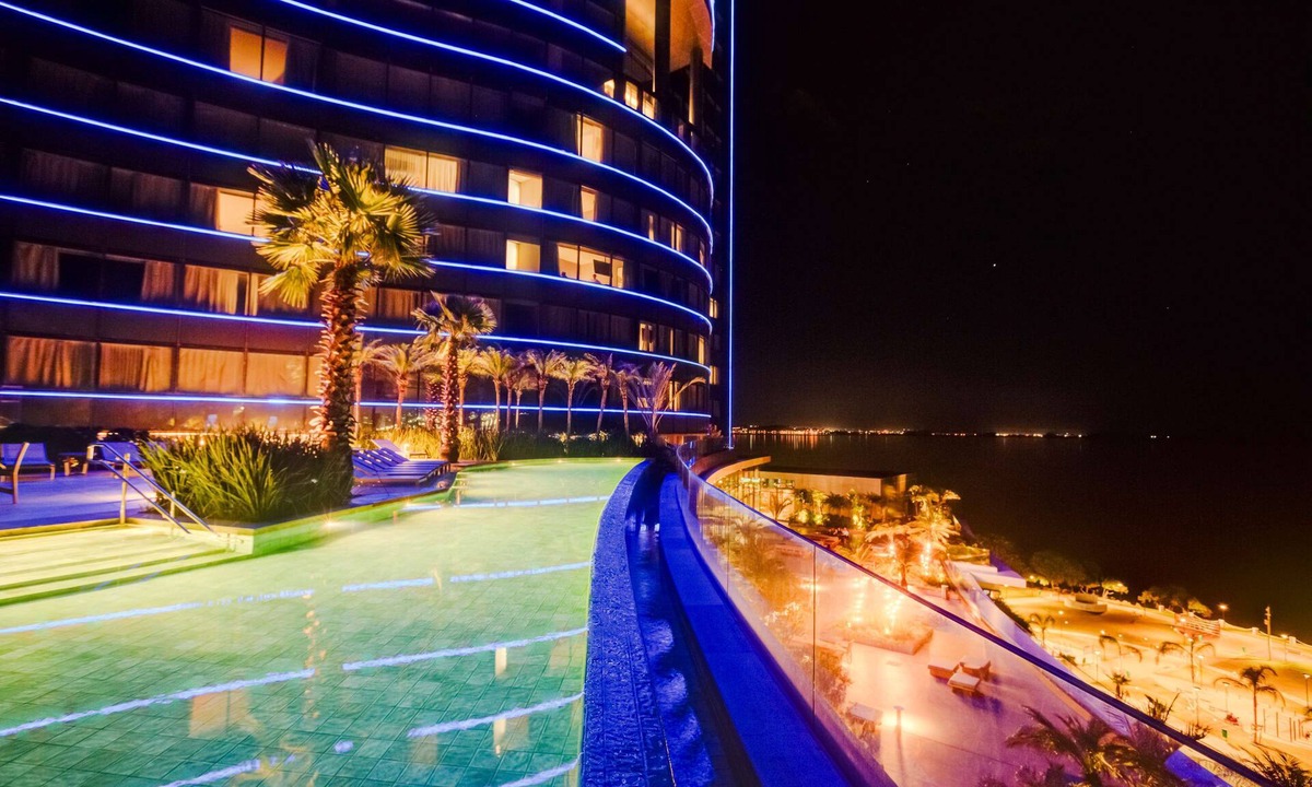 Cristal Hotel | DoubleTree by Hilton Porto Alegre