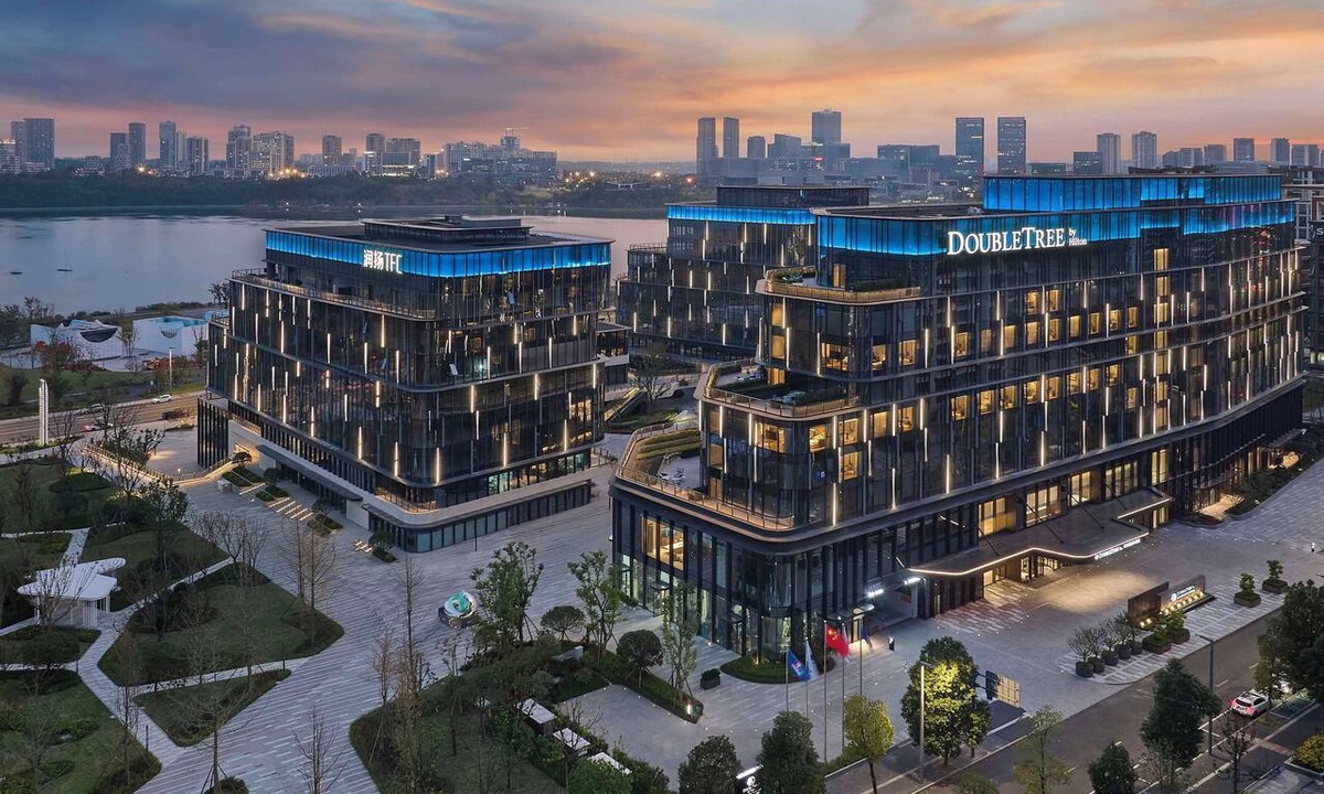 Shuangliu District Hotel | Doubletree By Hilton Chengdu Xinglong Lake