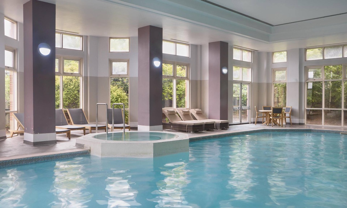 Stone Hotel | DoubleTree by Hilton Dartford Bridge