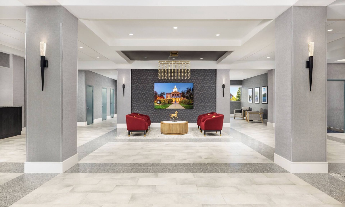 Concord Hotel | DoubleTree by Hilton Downtown Concord