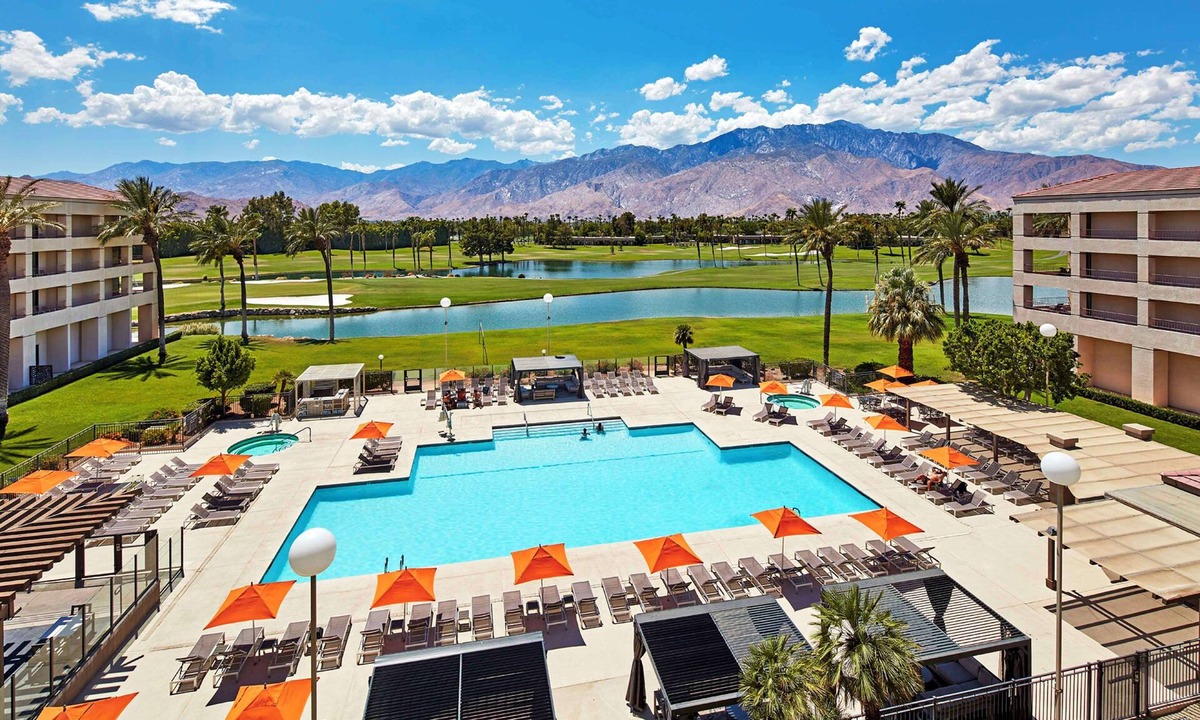 Palm Springs Resort | DoubleTree by Hilton Hotel Golf Resort Palm Springs