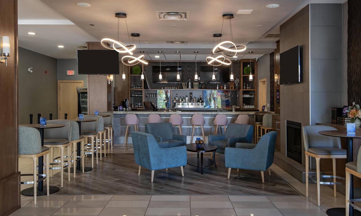 City Centre Hotel | Doubletree by Hilton Hotel Kamloops