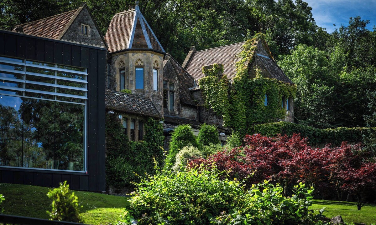 Claverham Hotel | DoubleTree by Hilton Hotel Bristol South - Cadbury House