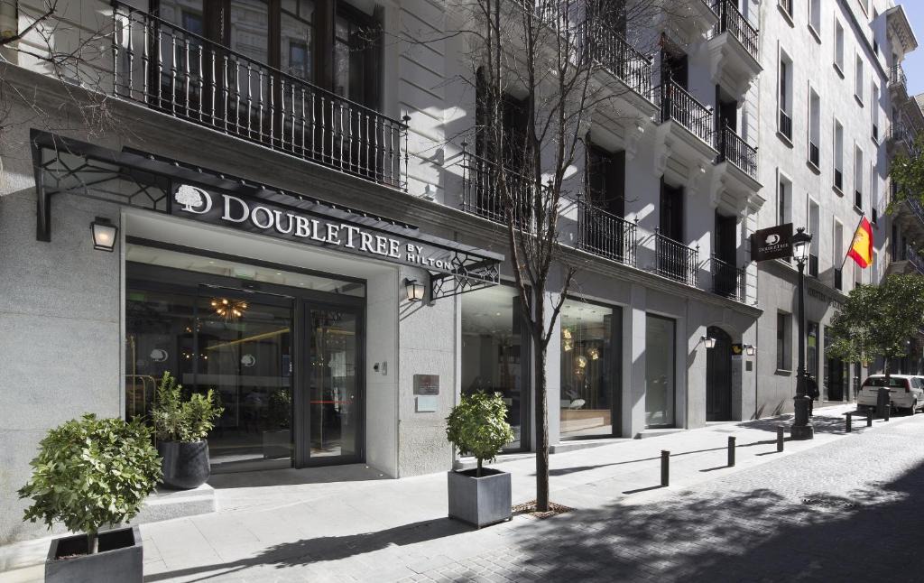 Cortes Hotel | DoubleTree by Hilton Madrid-Prado
