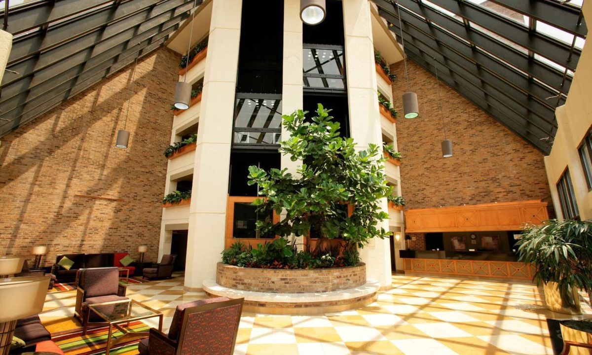 Murfreesboro Hotel | DoubleTree by Hilton Murfreesboro
