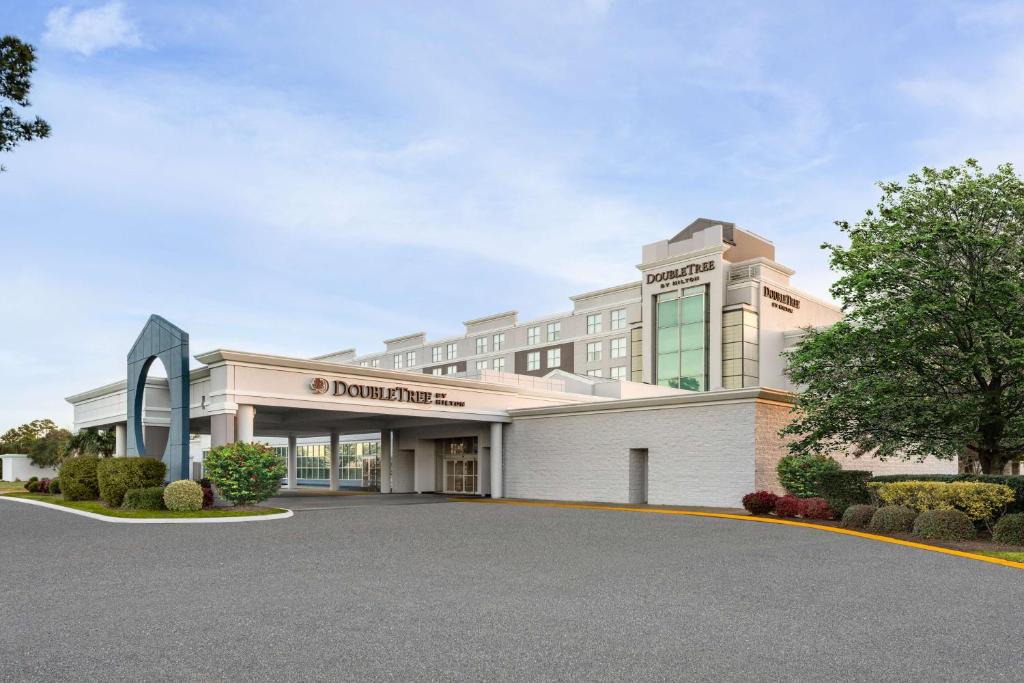 Norfolk Hotel | DoubleTree by Hilton Norfolk Airport