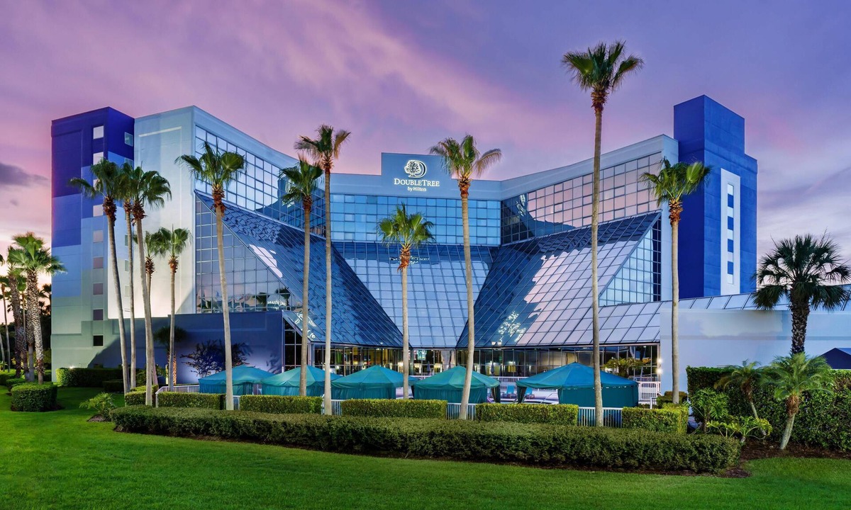 Airport North Hotel | DoubleTree by Hilton Orlando Airport