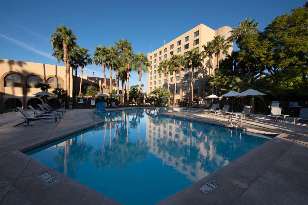 Tucson Hotel | DoubleTree by Hilton Tucson-Reid Park