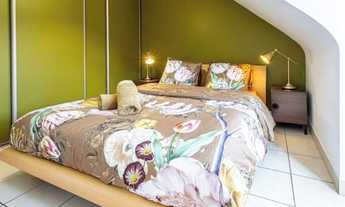 Saint-James Apartment | Douce escale 30min Mt-St-Michel Parking
