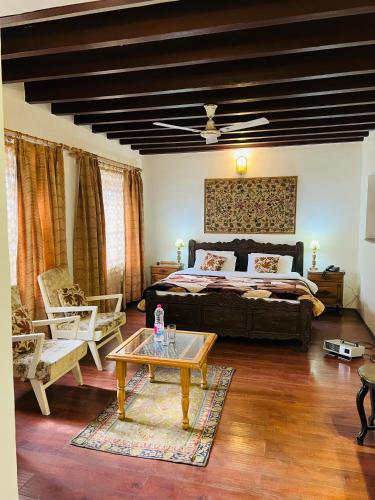Rajbagh House | Dove Cottage