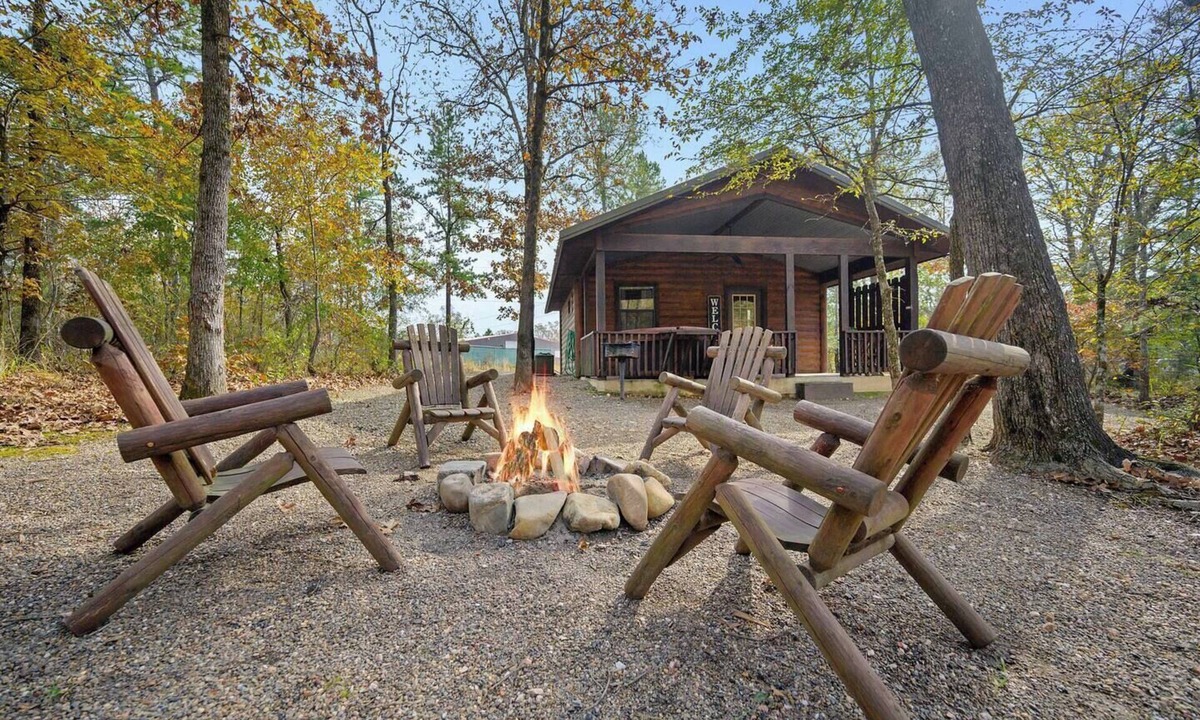 Hochatown Cabin | Down Time-Honeymoon/Couples/Hot Tub