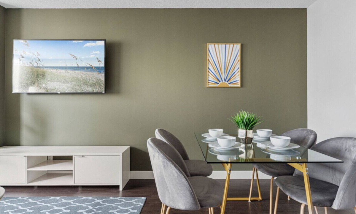 Downtown Minneapolis Apartment | Downtown 1bd Sky Lounge Pool Gym L